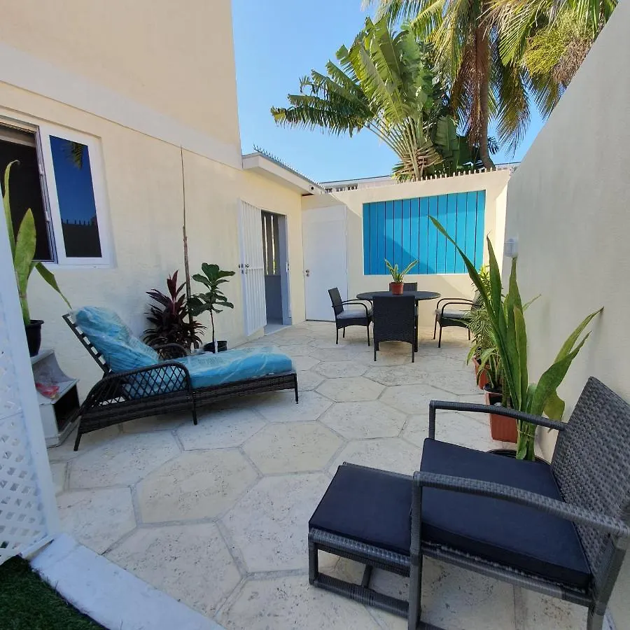 Ocean Breeze Villa 242 나사우