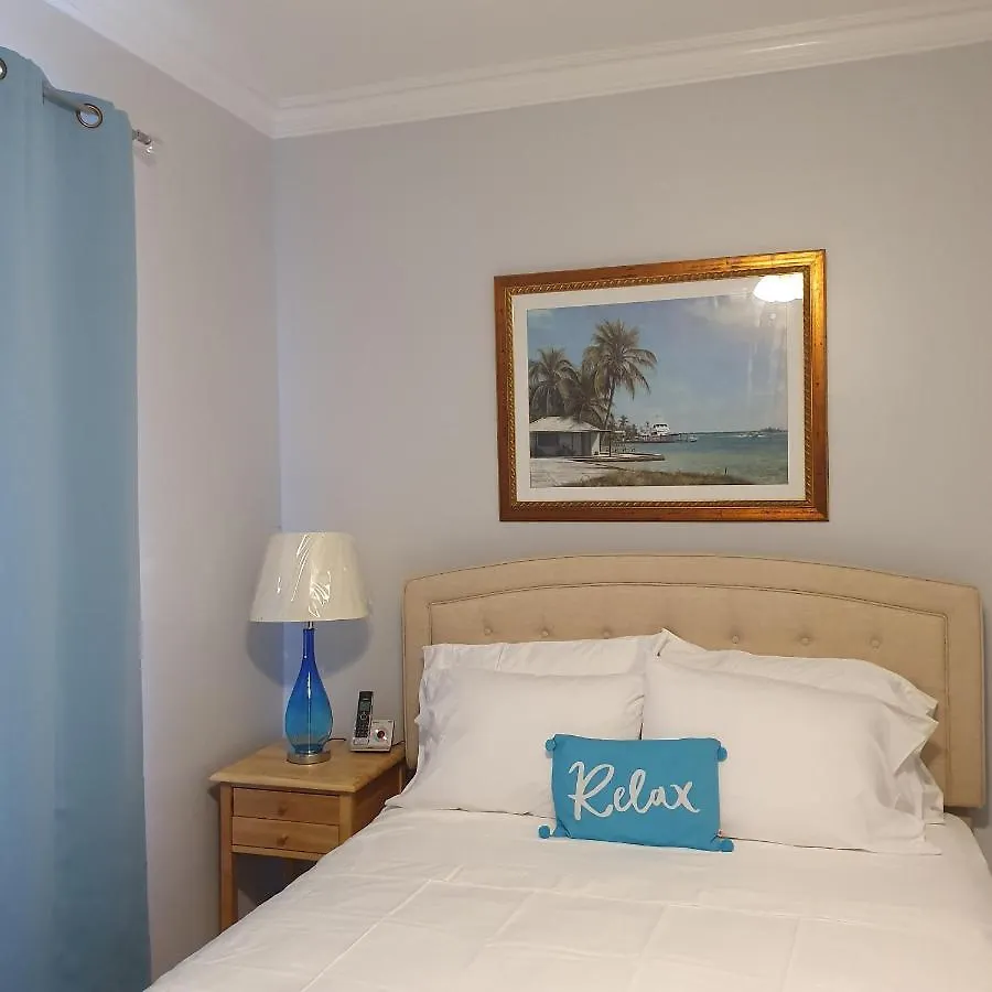 Ocean Breeze Villa 242 나사우 0*,